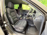 運転席シート廻りは使用感も少なく、良好な状態となっています。丁寧に使われていたことがよくわかりますね。