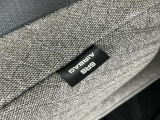 【サイドエアバッグ】シートのドア側に搭載されるサイドエアバッグは、乗員の頭部と胸部を守り上体への衝撃を軽減します!