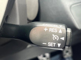 【クルーズコントロール】高速道路もラクラク走行。アクセルを離しても一定速度で走行ができ、長距離運転時の負担を軽減!加速・減速も簡単なスイッチ操作で調整できます。