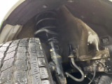 お車を安心してお乗りいただく為には、足回りの定期点検が欠かせません。サービスサポート(有償保証)では無料点検もご提供しており、安心のカーライフをお過ごしいただけるサポート体制が整っています。