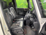 運転席シート廻りは使用感も少なく、良好な状態となっています。丁寧に使われていたことがよくわかりますね。