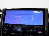 お車選びをお楽しみ頂けるよう、在庫車の展示スペースを十分に確保しております。