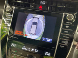 【パノラミックビューモニター】専用のカメラにより、上から見下ろしたような視点で360度クルマの周囲を確認することができます☆死角部分も確認しやすく、狭い場所での切り返しや駐車もスムーズに行えます。