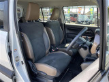 【5人乗り】ゆったりとした座り心地と、車内を広々と使える快適性に長けているので、快適な時間をお過ごしいただけます!