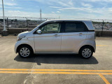 プライバシーガラスなので車内のエアコンの効きも違います!!