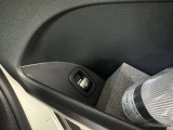 メルセデス・ベンツの定める厳しい基準をクリアしたお車のみをご案内させて頂きます。納車前整備はメーカー規定に基づき100項目以上にも及ぶ点検を熟練のメカニックによって行いご納車させて頂きます。