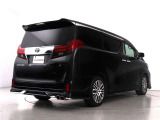 当店では、厳選された車両のみ展示しております。アルファード・ヴェルファイアに特化した専門店ならではの豊富な在庫の中から、お気に入りの一台をお探しください!