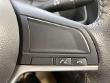 ハンズフリーで電話の受信が可能です。