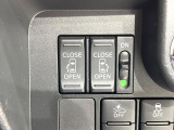 【両側パワースライドドア】スマートキーや運転席のスイッチで後席両側スライドドアの開閉が可能♪電動だから力を入れてドアを開ける必要が無く、小さなお子様でも簡単に開け閉めでき快適です♪
