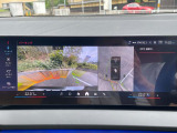【アラウンドビューモニター】バックカメラに加え、360度のカメラで駐車も楽々。駐車が苦手な方でも安心してお乗りいただけます。