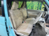 運転席シート廻りは使用感も少なく、良好な状態となっています。丁寧に使われていたことがよくわかりますね。