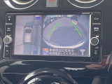 アラウンドビューモニターで車の周辺状況をナビ画面で確認できます☆