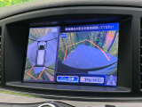 【アラウンドビューモニター】専用のカメラにより、上から見下ろしたような視点で360度クルマの周囲を確認することができます☆死角部分も確認しやすく、狭い場所での切り返しや駐車もスムーズに行えます。