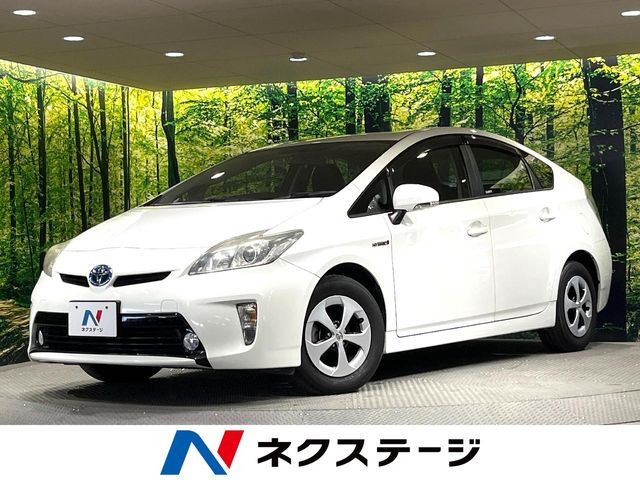 トヨタ プリウス 