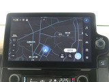 ディスプレイオーディオを装備。スマホとクルマをつなぐことで、これまでのナビに加えて、いろんなサービスが楽しめます