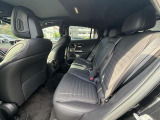 メルセデス・ベンツの定める厳しい基準をクリアしたお車のみをご案内させて頂きます。納車前整備はメーカー規定に基づき最大100項目にも及ぶ点検を熟練のメカニックによって行いご納車させて頂きます。
