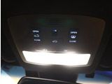 『1台』のお車に対して、こだわって仕入れを行っております。オプション装備装着車となります!
