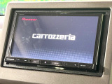 【ナビゲーション】目的地までしっかり案内してくれる使いやすいナビ。Bluetooth接続すればお持ちのスマホやMP3プレイヤーの音楽を再生可能!毎日の運転がさらに楽しくなります!!