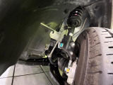 お車を安心してお乗りいただく為には、足回りの定期点検が欠かせません。サービスサポート(有償保証)では無料点検もご提供しており、安心のカーライフをお過ごしいただけるサポート体制が整っています。