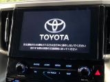 【ナビ機能付きディスプレイオーディオ】ナビ機能搭載の他、お持ちのスマートフォンと連携して、ナビやbluetoothでの音楽再生が可能です♪デザインはもちろん操作性も良好!