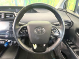 【純正革巻きステアリング】上質な革を使用することで、手にしっかり馴染みとても運転しやすいハンドルです♪