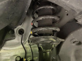 お車を安心してお乗りいただく為には、足回りの定期点検が欠かせません。サービスサポート(有償保証)では無料点検もご提供しており、安心のカーライフをお過ごしいただけるサポート体制が整っています。
