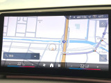 ●純正ナビ:一体感のあるナビは、高級感ある車内を演出してくれます。オーディオ機能も充実しておりますので、運転もより楽しめます♪