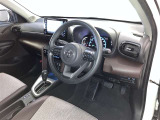 すっきりとしたデザインの内装は、さすがトヨタ車の上品さを感じます。