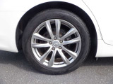 18インチアルミホイール!!格好良くてホイールがあなたの愛車をいっそう輝かせます☆
