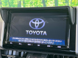 【純正9型ナビ】人気の純正ナビを装備。オーディオ機能も充実しており、Bluetooth接続すればお持ちのスマホやMP3プレイヤーの音楽を再生可能!毎日の運転がさらに楽しくなります!!
