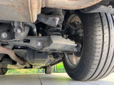 お車を安心してお乗りいただく為には、足回りの定期点検が欠かせません。サービスサポート(有償保証)では無料点検もご提供しており、安心のカーライフをお過ごしいただけるサポート体制が整っています。