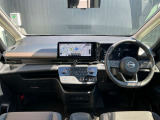 セレナ 1.4 e-4ORCE ハイウェイスターV 4WD 
