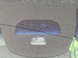 【シティブレーキアクティブシステム】低速走行中に前方の車両等を認識し、衝突しそうな時は警報とブレーキで衝突回避と被害軽減をアシスト。より安全にドライブをお楽しみいただけます。