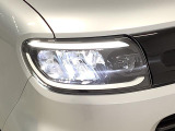 【LEDヘッドライト】明るい光が瞬時に立ち上がり、必要な場所を均一に照らします。寿命も長く省エネで、スタイリッシュなデザインは現代の主流です♪