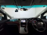 ☆納車までに車両美装など専任スタッフが作業いたします☆ 内装はスチーム洗浄をはじめ、できるだけ気分よくお乗りいただけるよう美装いたします!外装は機械で磨きをかけて、ワックスコーティングをかけています。