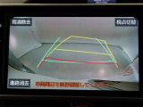 バックカメラが付いているので後方確認しながら安心して駐車することができます。