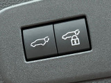 【パワーバックドア】スマートキーや運転席のボタンを押すだけでリアゲートが自動で開閉します!荷物を持っている時や、高い位置にあるバックドアを閉める際に便利な機能です♪