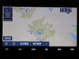 純正ナビを装備。タッチパネル式で使いやすく、お出かけもラクラクです。