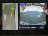 ギアを『R』に入れた後、カメラボタンを押すと、運転席から見えない左側面をナビ画面にうつしてくれるので、幅寄せや縦列駐車がし易くなります。