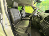 運転席シート廻りは使用感も少なく、良好な状態となっています。丁寧に使われていたことがよくわかりますね。