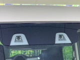 【スズキ セーフティサポート】走行中に前方の車両等を認識し、衝突しそうな時は警報とブレーキで衝突回避と被害軽減をアシスト。より安全にドライブをお楽しみいただけます。