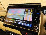 バックカメラが装備されており、後方の安全確認はもちろんのこと狭い場所での駐車や雨の日・夜間など視界の悪いコンディションでのストレスの軽減にもなります!