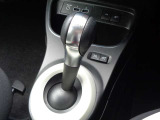 マニュアルモード付AT「6速EDC」はツインクラッチ機構によりエンジンパワーを効率よくタイヤへ伝達。滑らかでトルクの途切れないスムースな走りを実現。