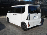 LEDテールライトです。省電力、高輝度のLEDは明るく照らすので夜間運転時の視認性を高めます。スタイリッシュな見た目で細かいところもこだわりたいあなたに!