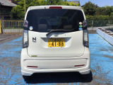 駐車もラクラクのリアカメラ付です