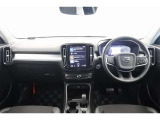 XC40 T4 モメンタム 