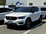 ボルボ XC40T4 AWD Rデザイン 入荷しました。