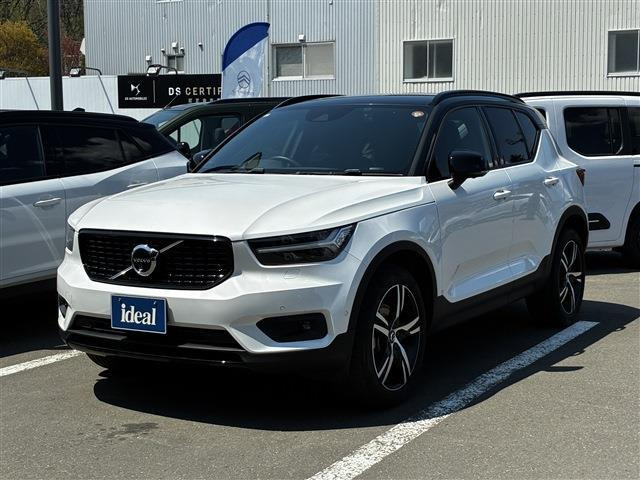 XC40 T4 AWD Rデザイン 4WD 