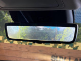 【デジタルインナーミラー】後席の大きな荷物や同乗者で後方が確認しづらい時でも安心!カメラが撮影した車両後方の映像をルームミラー内に表示。クリアな視界で状況の確認が可能です!