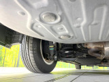 お車を安心してお乗りいただく為には、足回りの定期点検が欠かせません。サービスサポート(有償保証)では無料点検もご提供しており、安心のカーライフをお過ごしいただけるサポート体制が整っています。